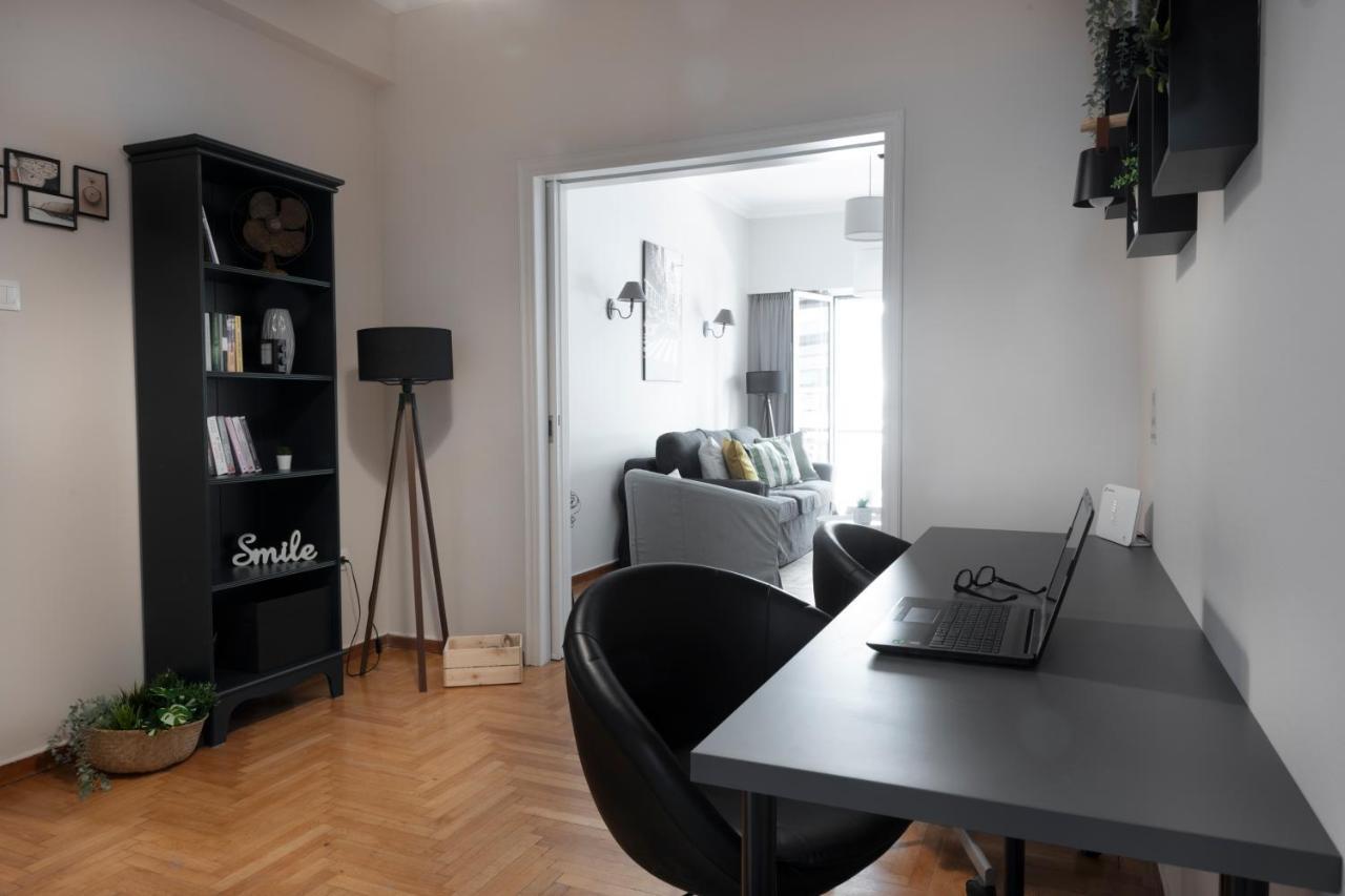 Spacious Central Flat In The Heart Of Athens! Exterior photo