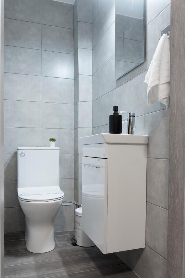 Spacious Central Flat In The Heart Of Athens! Exterior photo